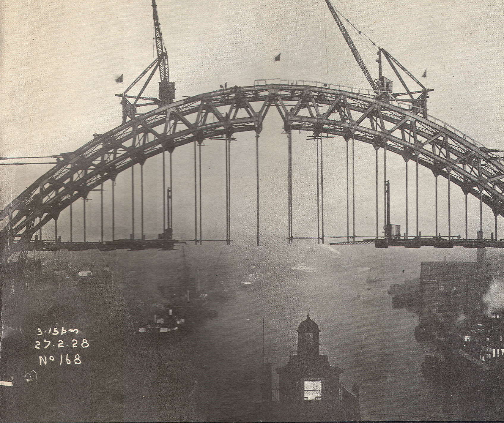 Building The Tyne Bridge 1.