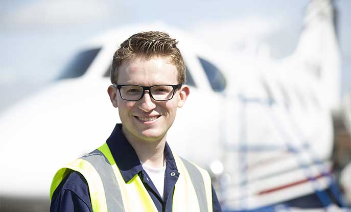 Aviation Graduate - Robert Head